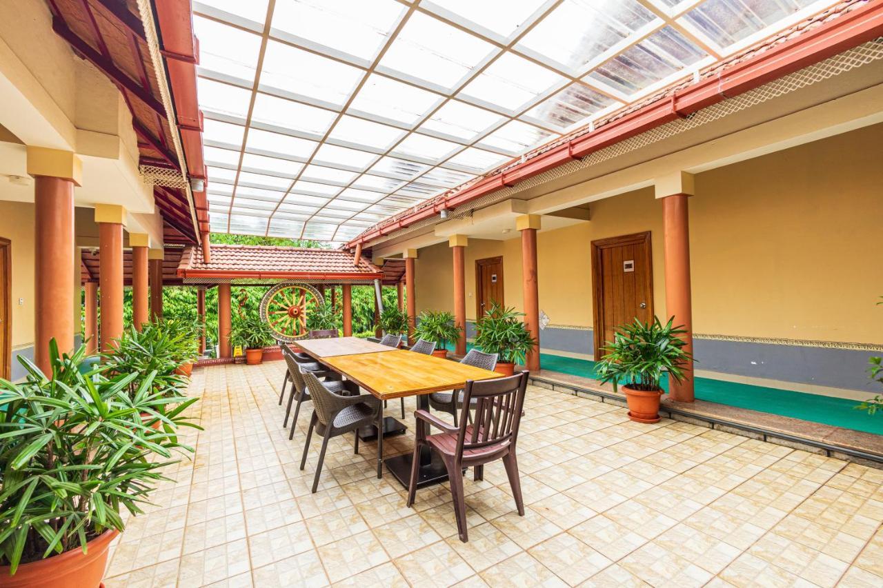 Honeydewwz Exoticaa Hotel & Resort Chikmagalūr Exterior foto